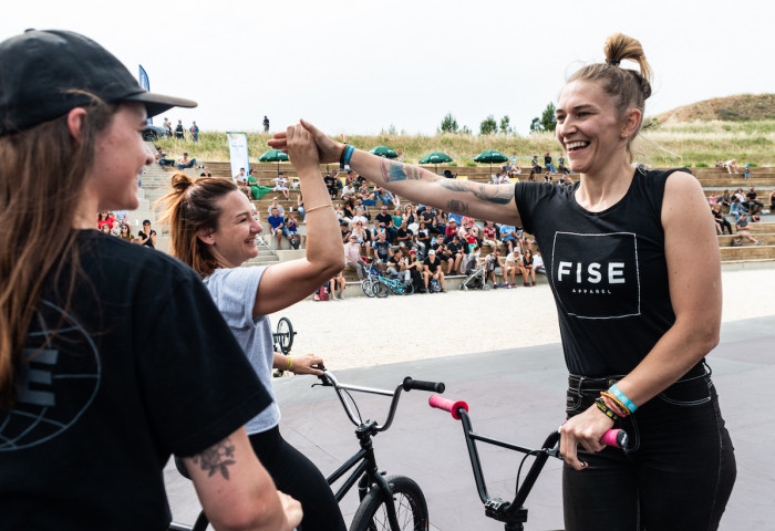 Céline Vaes remporte la 1ère place en BMX Flat Pro Women