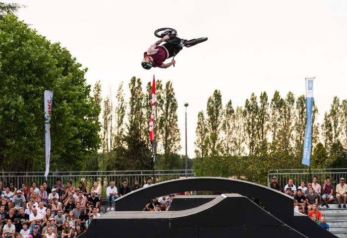 FISE Chateauroux - James Jones - BMX Freestyle Park