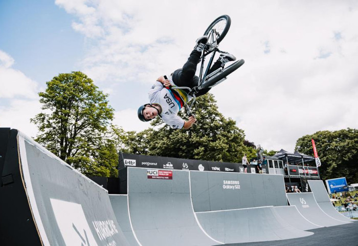 urban session Brussels 2023 bmx freestyle