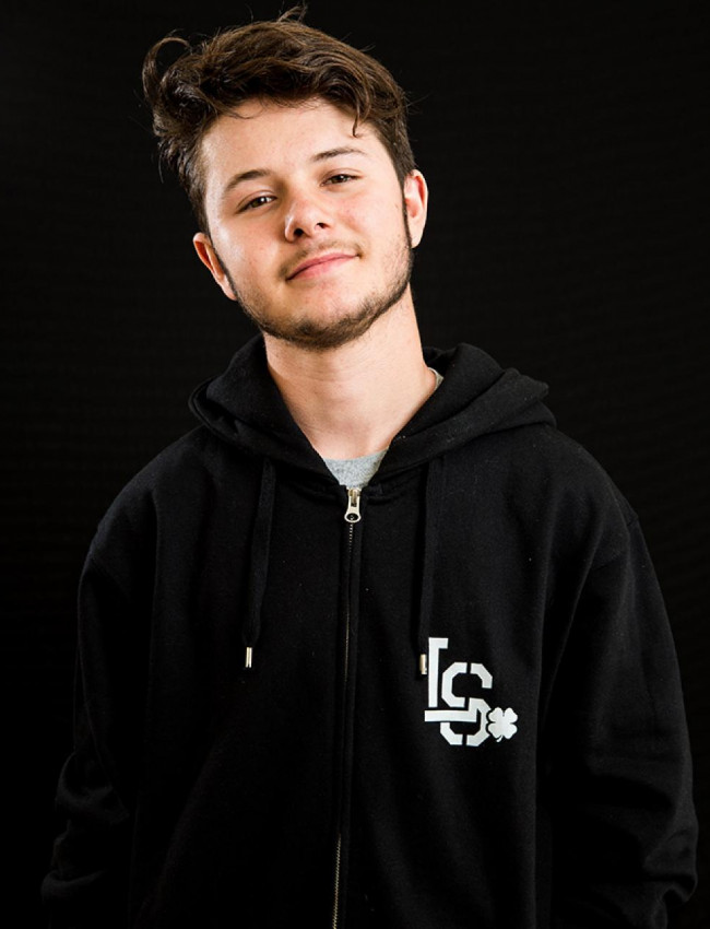 MATHIEU RIVIÈRE Louis