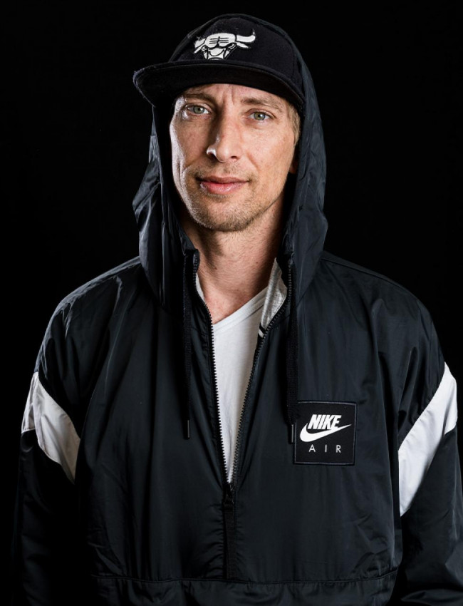 HENNIG Daniel